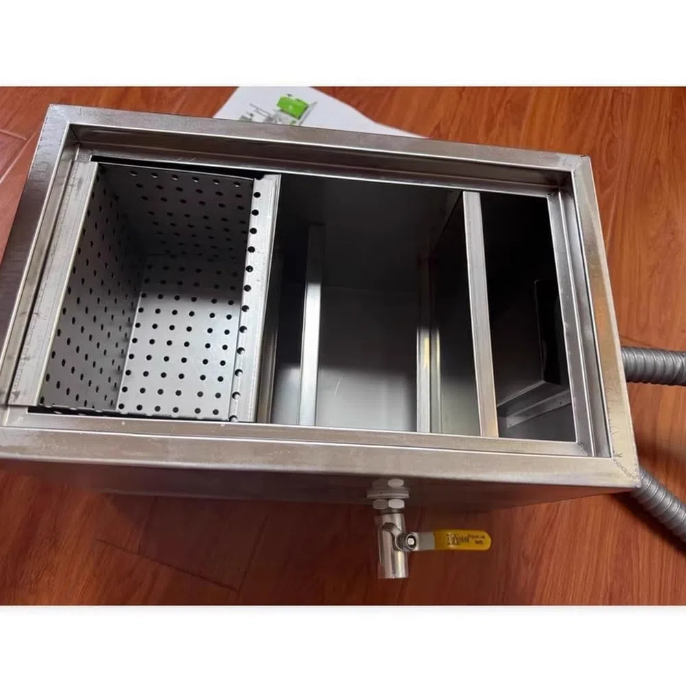 Séparateur de Graisse en Acier Inoxydable - Entrée supérieure 50 mm, séparateur Huile-Eau pour Restaurants, cantines et Cuisines (40 x 25 x 25 cm) - Solution Durable pour Le Traitement des e